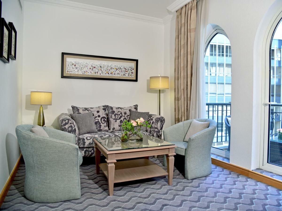เกฟฟิเนอร์ โรตาน่า Hotel เบรุต ภายนอก รูปภาพ A suite at the hotel